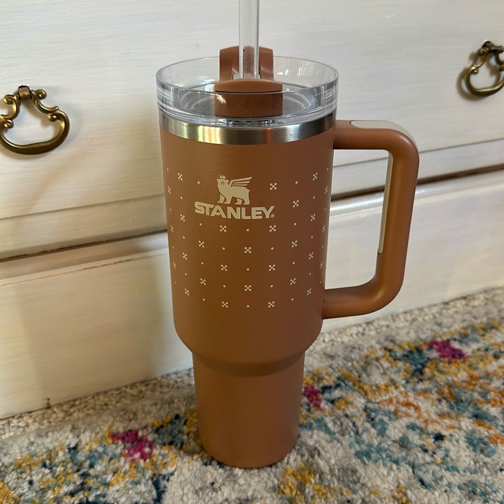 Stanley 40oz Magnolia Limited